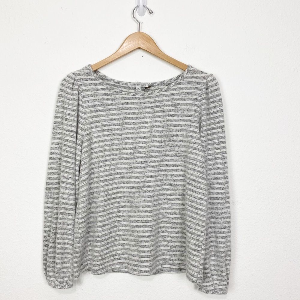 ✨Green Envelope ✨Striped Soft Top🍁